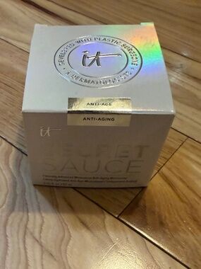 IT Cosmetics Secret Sauce Moisturizer 2oz Anti Aging Face Cream New In Box